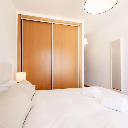 Apartment Carmona A *