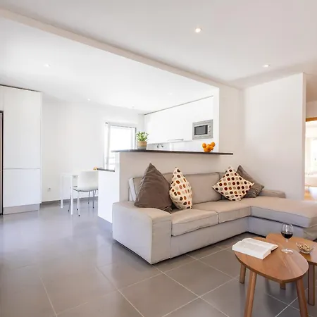 Apartamento Carmona A *