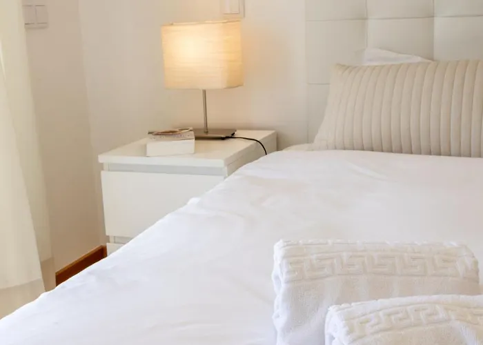 Carmona A T2 - By Smarthomes Appartement